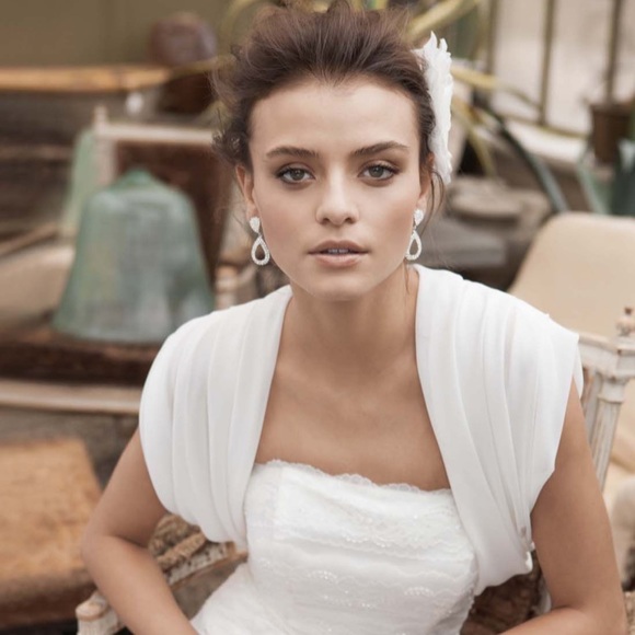 Davids Bridal Chiffon Cream Open 